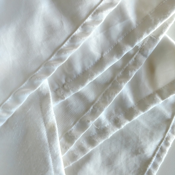 Jean Corset with White Satin Skirt - Picture 5 of 8